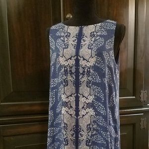 Sleeveless sheath dress